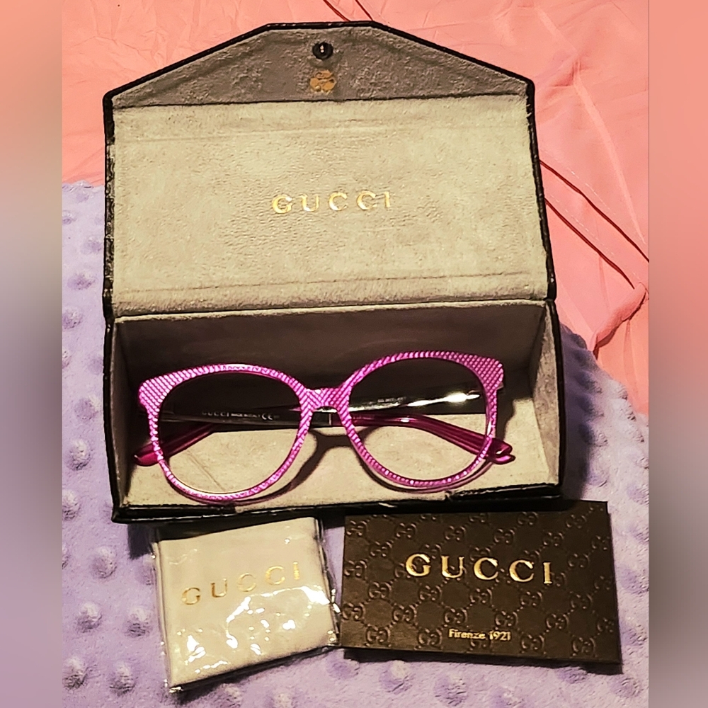 Gucci glasses 100% authentic and new